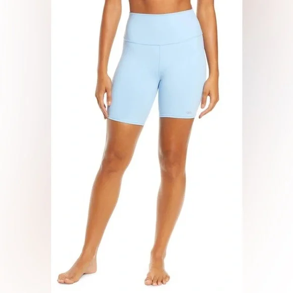 NWOT Alo Yoga Airbrush High-Waist Biker Short Blue Skies Size XXS
